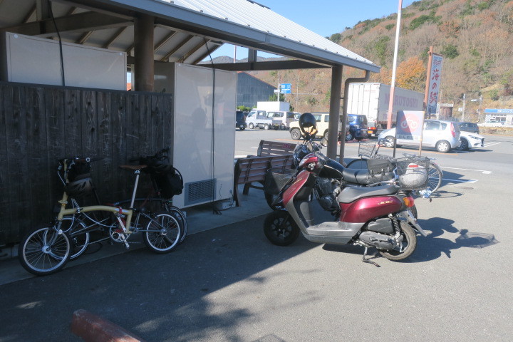 休日自転車活動　ブロンプトン輪行カキオコサイクリング_c0132901_19312700.jpg