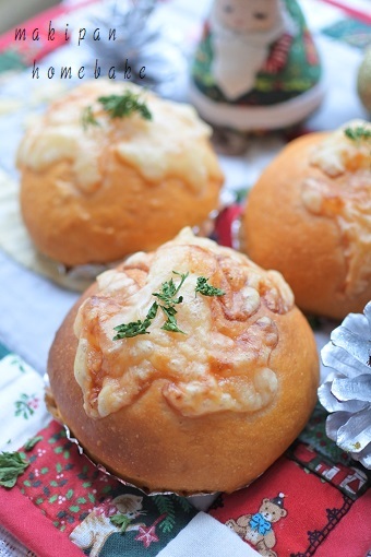 ミートボールのトマトチーズパン マキパン Homebake パンとお菓子と時々ワイン