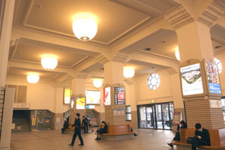 近鉄宇治山田駅 Blue Planet Cafe 青い地球を散歩する