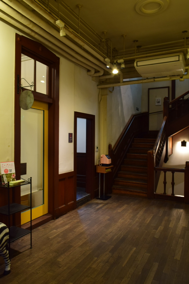不動貯金銀行の店舗について_f0142606_17163533.jpg