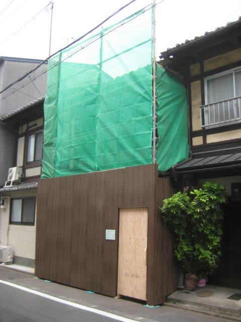 京町家改修10　足場_e0360218_08240705.jpg