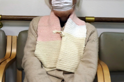 編みもの ~ キャンディーカラーの3トーンマフラー ~_e0222340_14493376.jpg