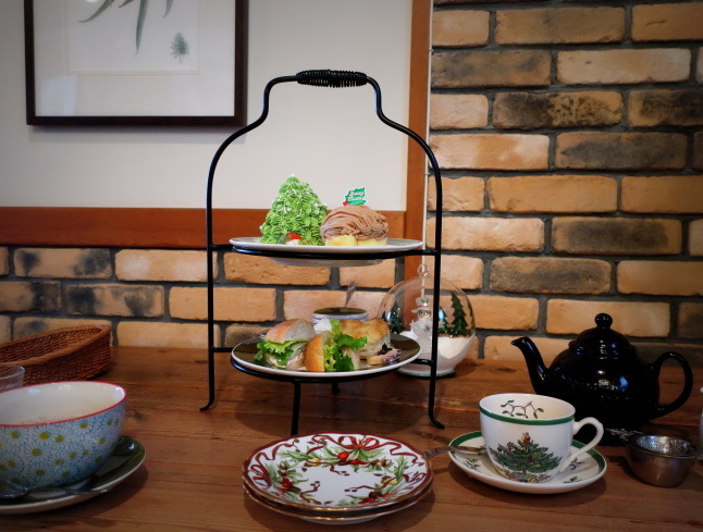 ラ・テイエ * めっちゃ可愛い「ツリーのケーキ」♪_f0236260_21113673.jpg
