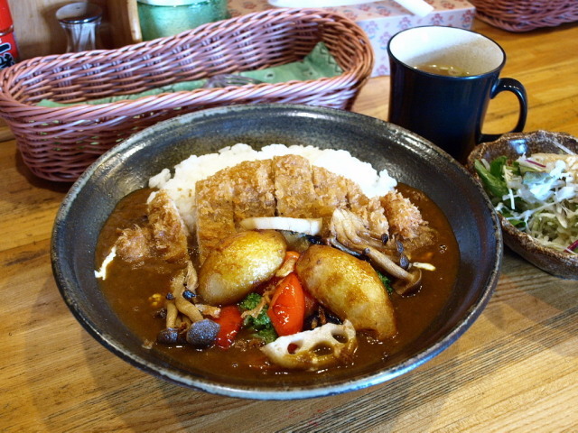 カフェ&レストラン ひまわり その15(ポークカツカレー)_d0153062_20391725.jpg