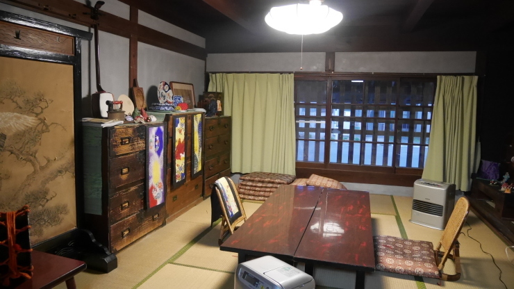 港町に残る花街の遺構-八戸・新むつ旅館_a0385880_09465989.jpg
