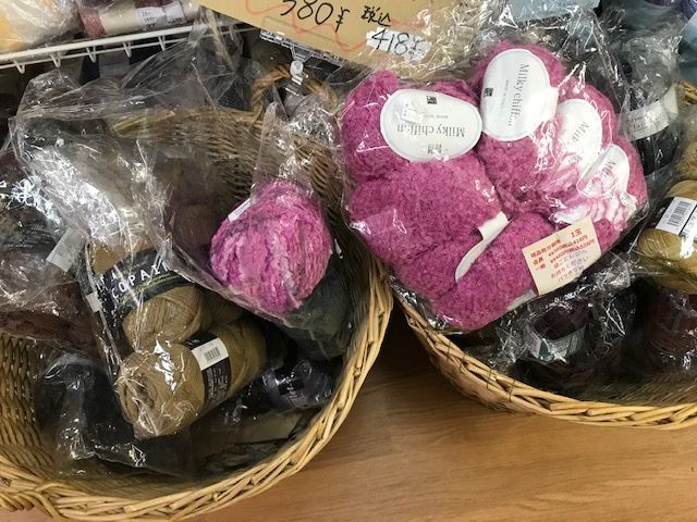 【お勧め毛糸】炬燵でぬくぬく編み物でもすっか。_d0156706_15173845.jpg