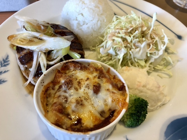【デニーズでワンプレートランチとちょこっとパフェ】_b0009849_12010663.jpeg