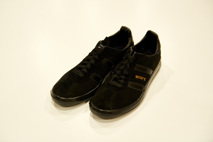\"EKSIS SUEDE SNEAKERS BLACK #BlackVarsity\"ってこんなこと。_c0140560_20383245.jpg