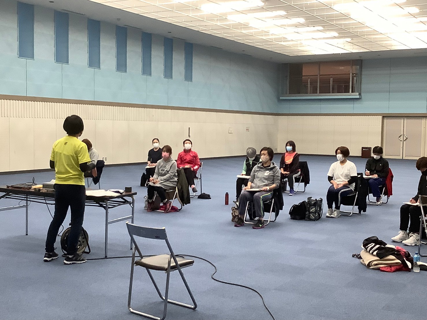 スローエアロビック指導員養成講習会を開催しました_f0138923_11343768.jpg