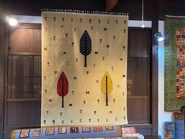 手織り絨毯&ギャッベ展_f0233340_11454341.jpg