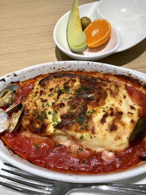 【果実園で、シーフードのラザニアランチ】_b0009849_14180666.jpeg