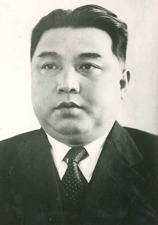 第5弾【皇室ディープ】『宮城(きゅうじょう)事件』首謀者の畑中健二と、北朝鮮建国の金策(キム チェク)は同一人物❣_e0069900_01540181.jpg