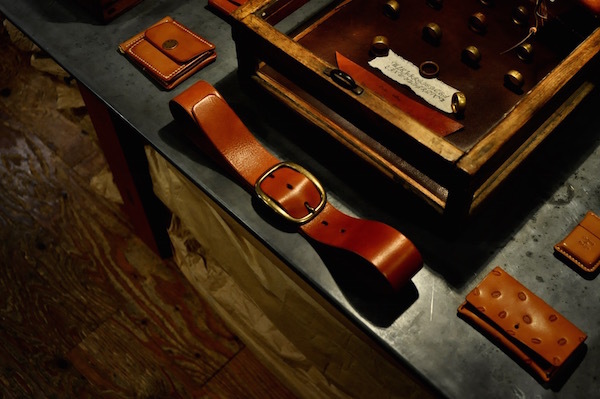 oiled leather_b0172633_21433206.jpg