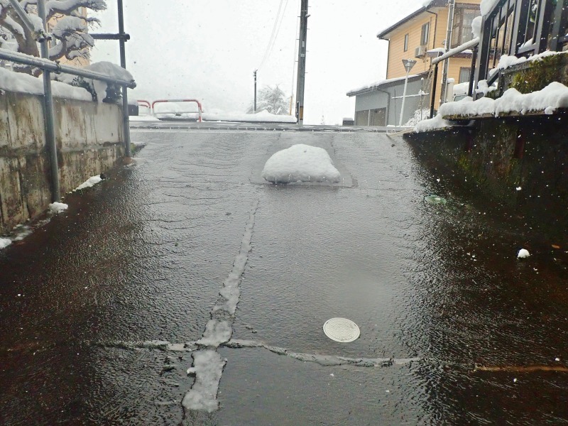 先週末の冬支度はコロガシの消雪パイプを補修し設置しました_c0336902_17284830.jpg