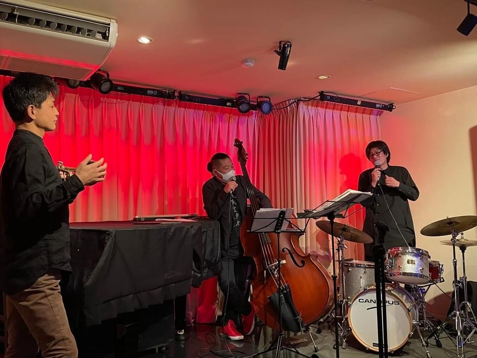 Jazzlive Comin ジャズライブ カミン 広島 12月のライブもあと二日間_b0115606_10392663.jpeg