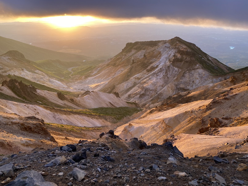 2021年9月 『十勝連峰縦走、夕日、朝日』 September 2021 \"Trekking in Tokachi Mountains, Sunset, Sunrise\"_c0219616_10381119.jpg