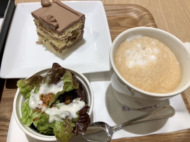 【トップス&キーズカフェでオニオンチキンカレー】茅ヶ崎ラスカ_b0009849_11281159.jpeg