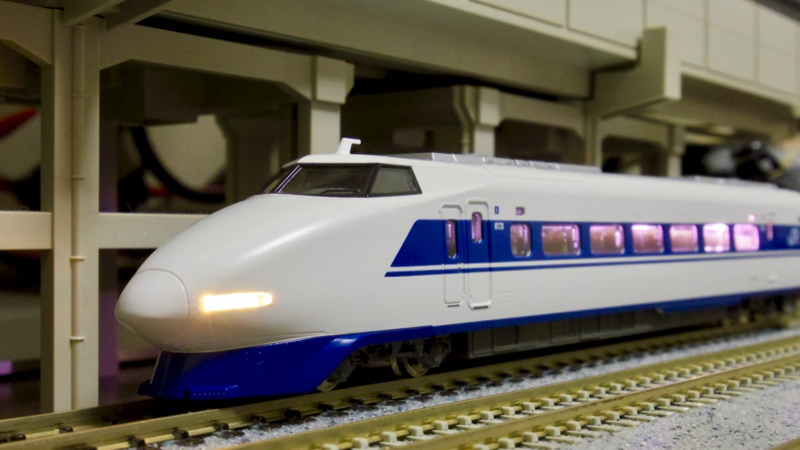 鉄道模型／KATO］100系新幹線＜グランドひかり＞ 16両に室内灯を取り付ける : 新・日々の雑感