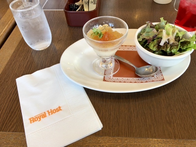 【ロイヤルホストでクリスマスランチ🎄】_b0009849_13545224.jpeg