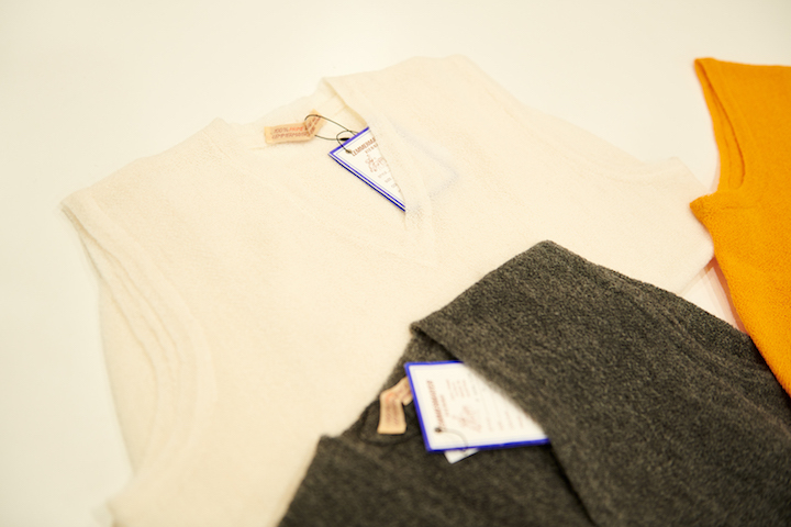 \"FANNI LEMMERMAYER SLIPOVER 1PLY for ANATOMICA\"ってこんなこと。_c0140560_13434637.jpg