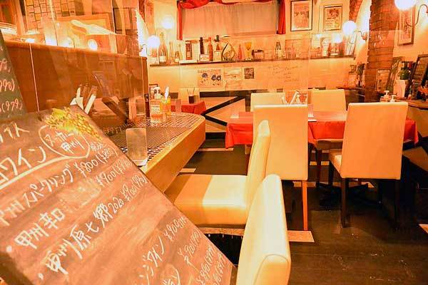 【(山梨グルメ)甲府市「BISTRO Maison de Rouge(ビストロ メゾン ド ルージュ)」・・・県内産ワインと食材を使ったリーズナブルな洋食店!!】_a0005436_13145953.jpg