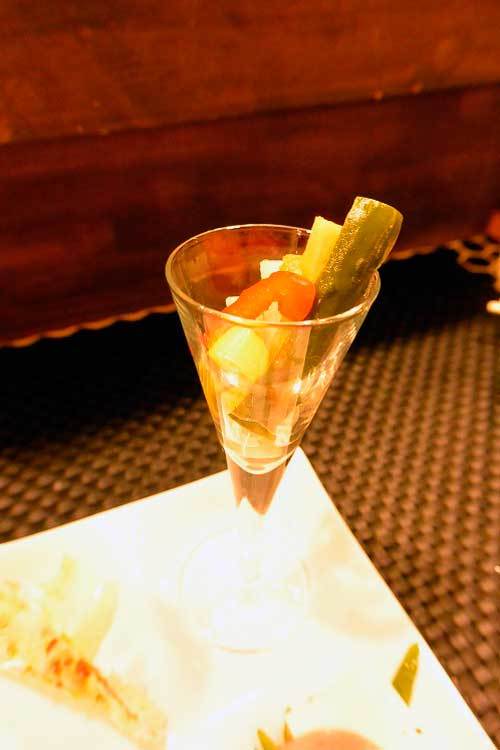 【(山梨グルメ)甲府市「BISTRO Maison de Rouge(ビストロ メゾン ド ルージュ)」・・・県内産ワインと食材を使ったリーズナブルな洋食店!!】_a0005436_15203873.jpg