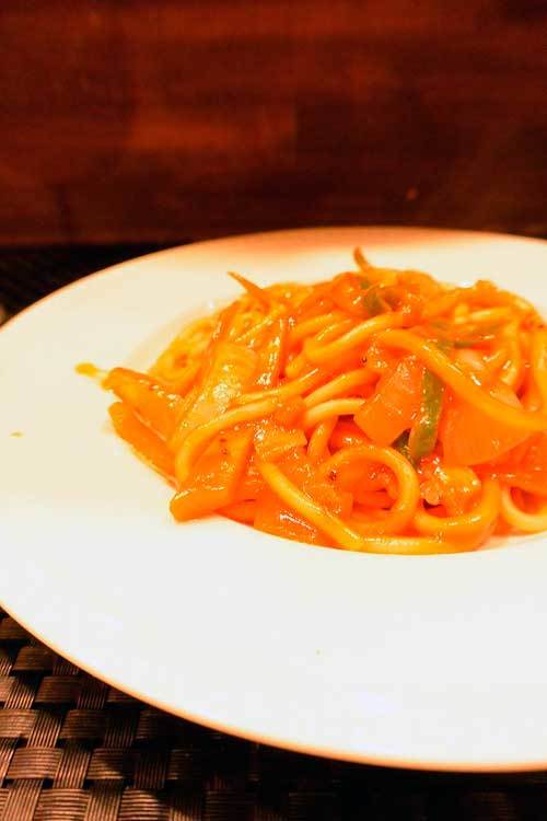 【(山梨グルメ)甲府市「BISTRO Maison de Rouge(ビストロ メゾン ド ルージュ)」・・・県内産ワインと食材を使ったリーズナブルな洋食店!!】_a0005436_15441856.jpg