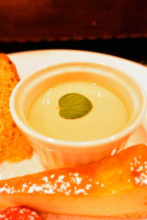 【(山梨グルメ)甲府市「BISTRO Maison de Rouge(ビストロ メゾン ド ルージュ)」・・・県内産ワインと食材を使ったリーズナブルな洋食店!!】_a0005436_15572125.jpg