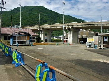 白い国道１８５号、伸びる！_e0175370_14534486.jpg