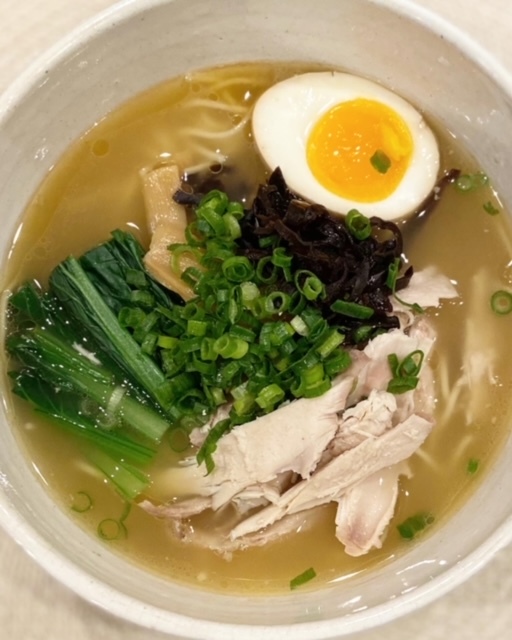 残ったターキー活用。ラーメンとサンドイッチ。_e0269389_23350712.jpg