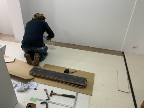 Y物件14日目・床とこま切れ~~♪_f0031037_18252474.jpg
