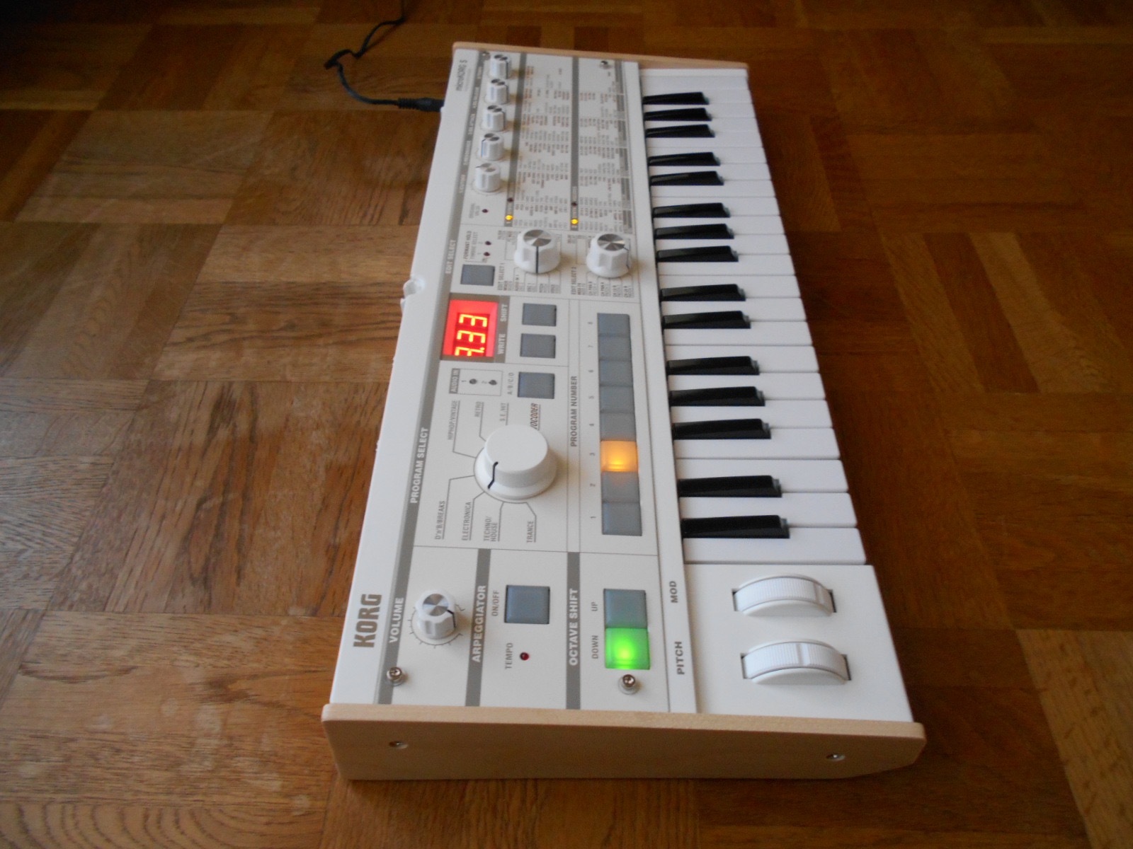 microKORG Sが出ます : 風流音色まねゑもん microKORG Sが出ます : 風流音色まねゑもん