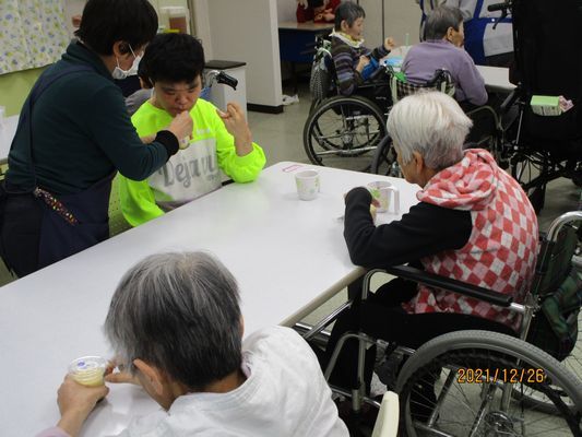 12/26　日曜喫茶_a0154110_08123002.jpg