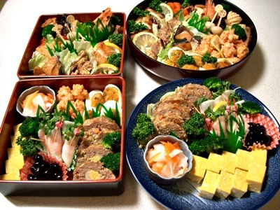 ポークカレーとグラタンとピザ_f0129726_18574091.jpg