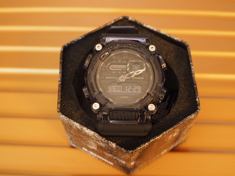 【G-SHOCKコレクション②】ブラックスケルトンの「GA-900SKE」_b0008655_15570346.jpg