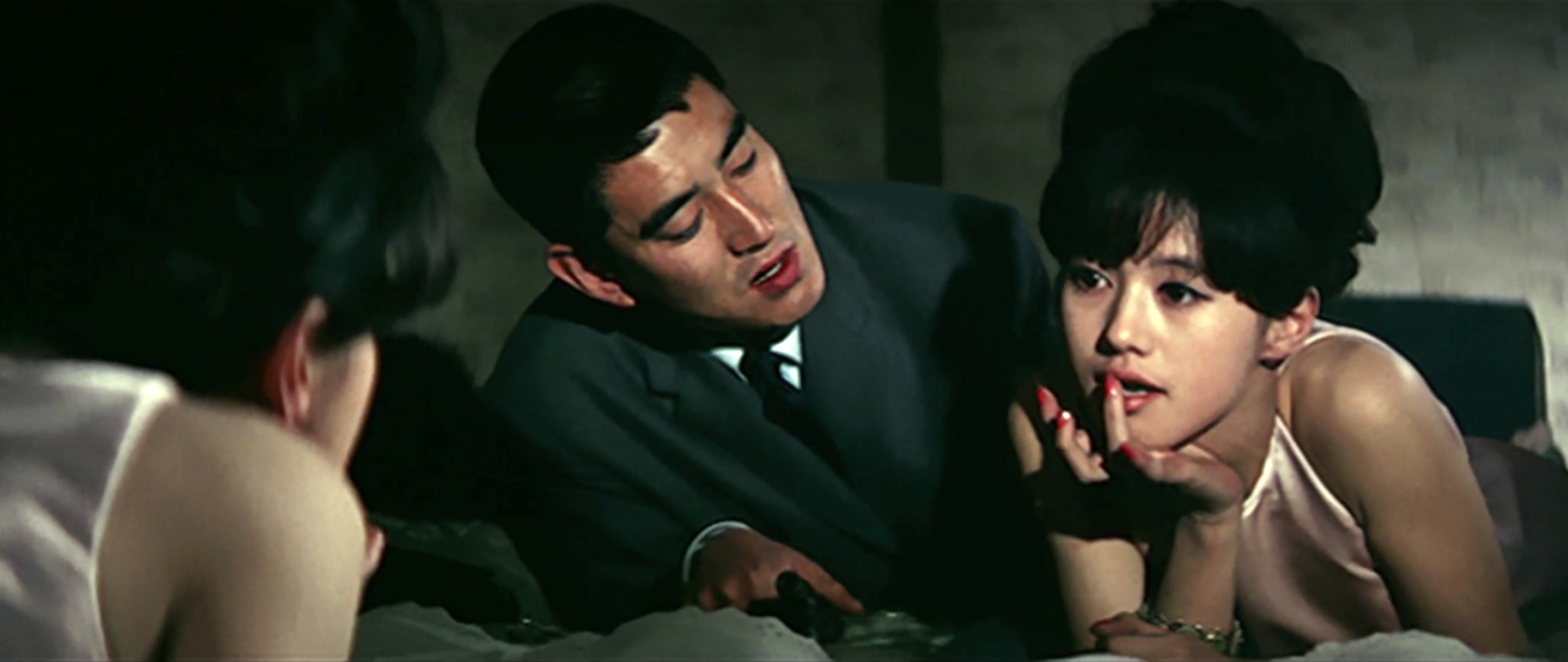 加賀まりこ（Mariko Kaga）「ならず者」（1964）其の四_e0042361_09425984.jpg