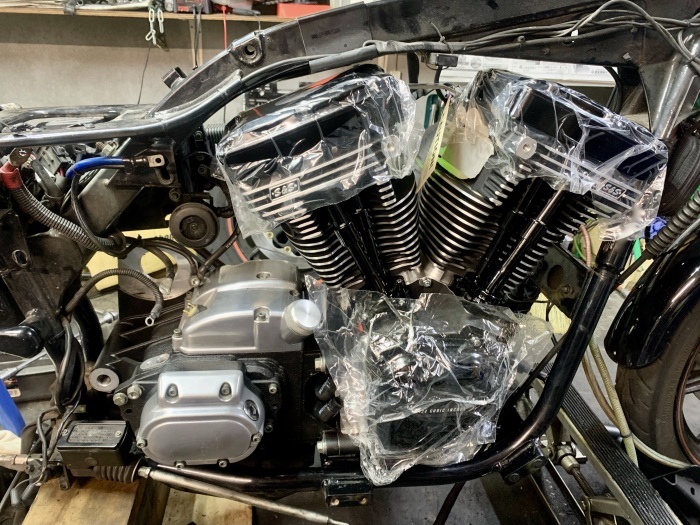 BLACK DYNA 365 エンジン載せ_c0226202_09040010.jpeg