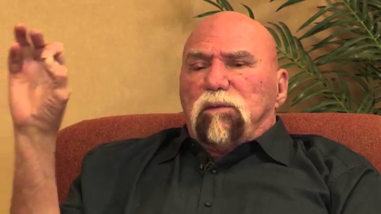 ビリー・グラハムがWWEとレジェンド契約を結ぶ_c0390222_08513878.jpg