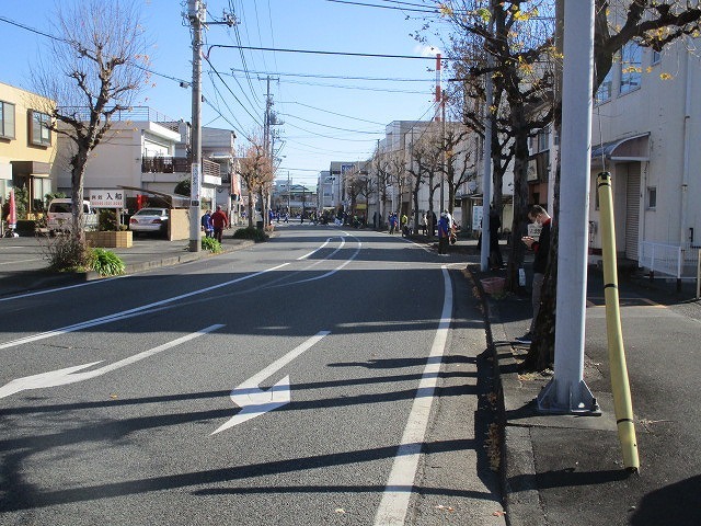 山に向かって走る区間では恥ずかしくて隠れてしまう富士山? 富士山女子駅伝2021_f0141310_07502319.jpg