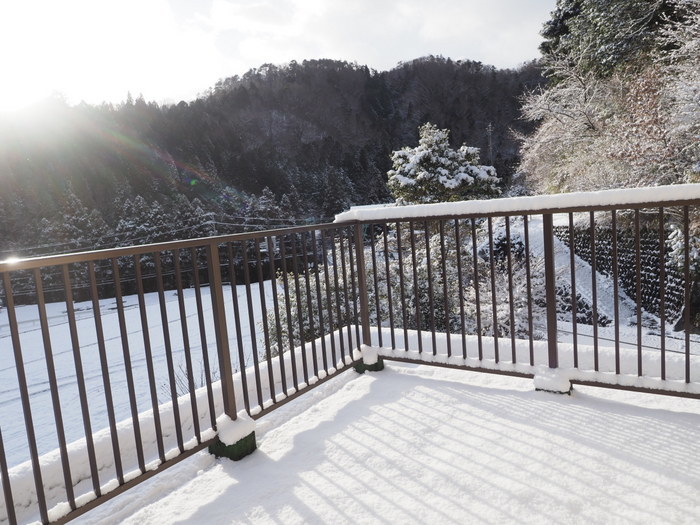 今朝は雪景色_c0116915_21541525.jpg