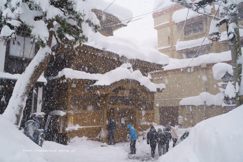 大晦日、大雪の野沢温泉_b0404739_15333086.jpg