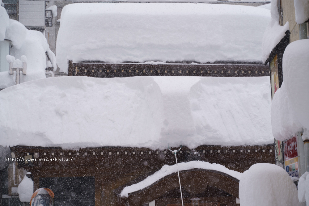 大晦日、大雪の野沢温泉　その２_b0404739_18551912.jpg