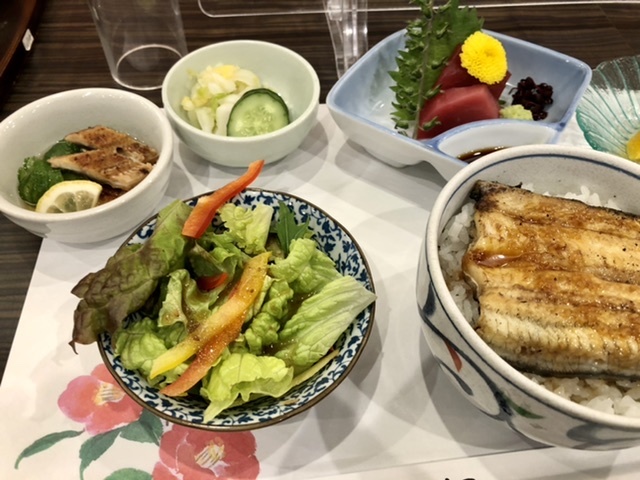【大晦日は鰻屋さん】_b0009849_14363028.jpeg