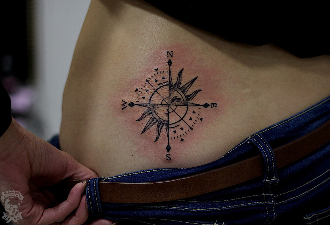 ファーストタトゥー 太陽とコンパス 彩躯術三十六房 Chamber36tattoostudio