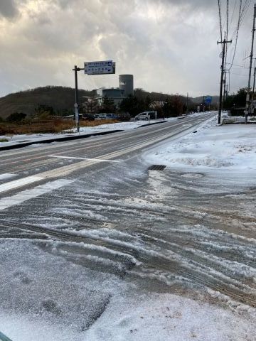 こんな荒れた雪の日に、自分のお店を目指して来てくれる。_f0009169_20204470.jpg