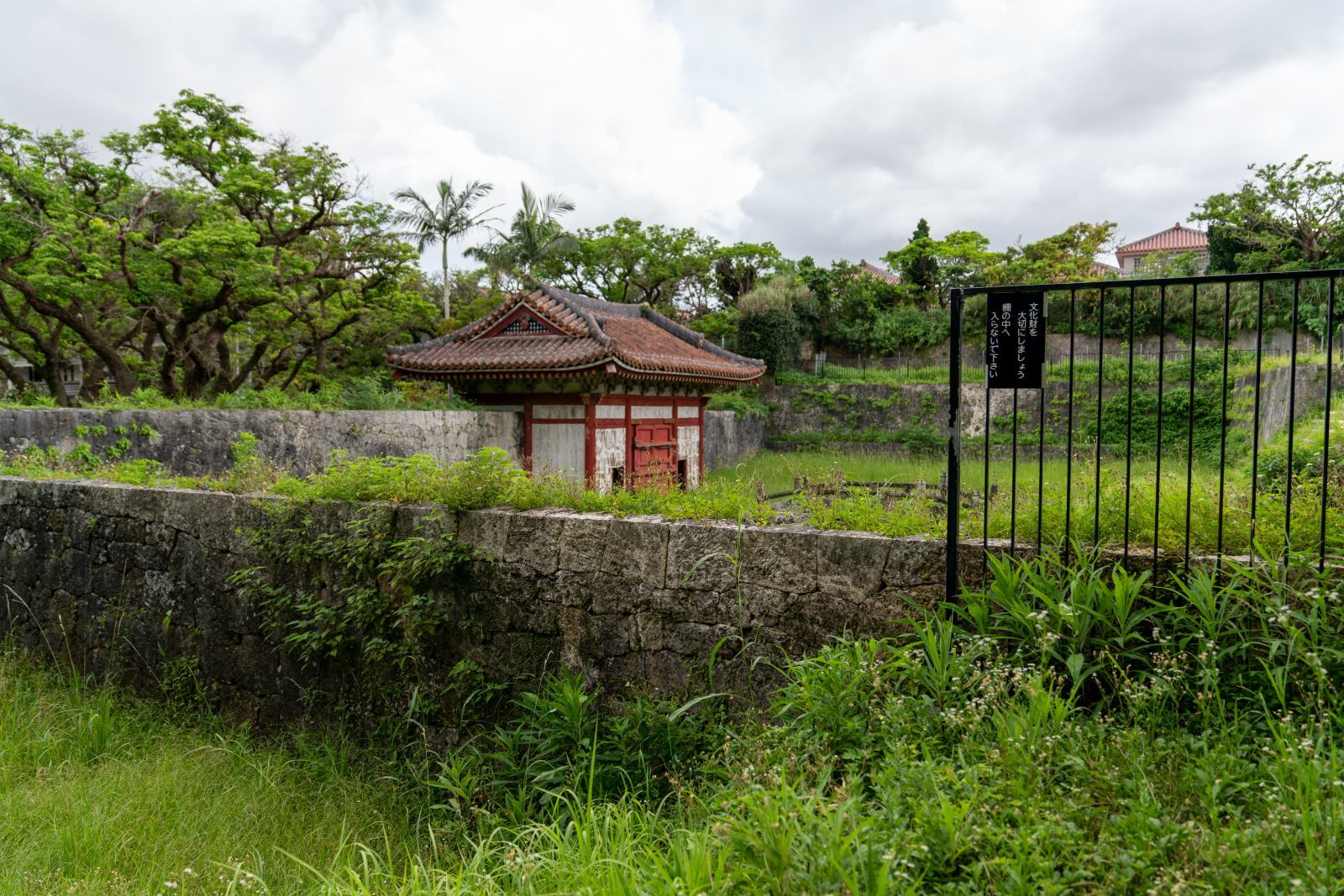 【重要文化財|旧円覚寺 放生橋】 行き方、見学のしかた (沖縄県)_b0212342_12480015.jpg