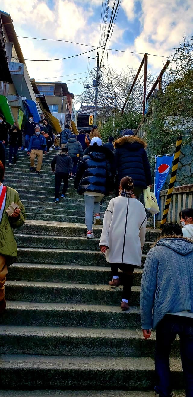 １月1日元旦は、5年振りに香川県の金比羅（こんぴら）さまに初詣。_c0186691_17065694.jpg