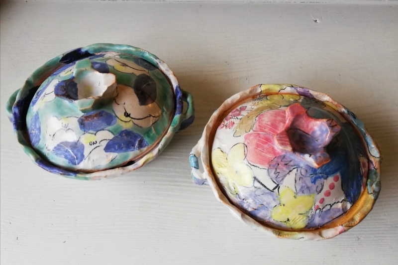 新品未使用　伊集院真理子　土鍋 1.5合サイズ トロピカル柄 伊集院真理子 土鍋 1.5合サイズ トロピカル柄 | Lotus roots