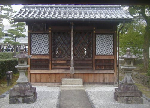 ●神社の造形―相國寺の弁財天社_d0053294_23412715.jpg