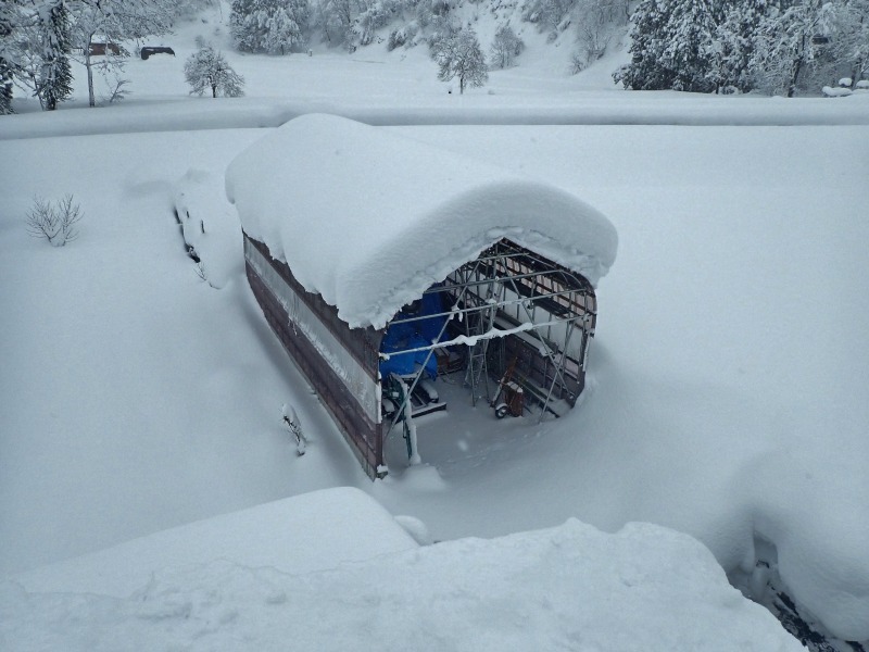 兼業農家は正月早々シーズン2回目の雪下ろし作業でした_c0336902_20515487.jpg